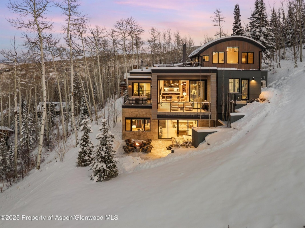 Snowmass Village Ski-In/Ski-Out Home at 144 Bridge Ln Sells for $15.25M/$3,040 SF Furn Image
