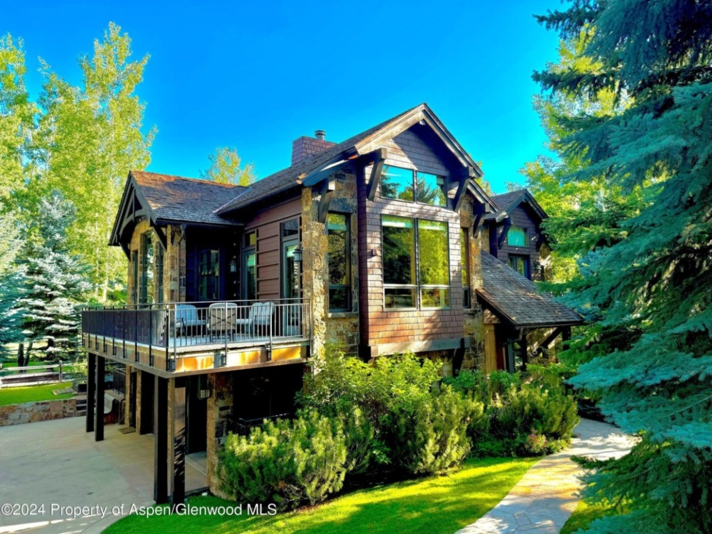 Cemetery Lane Area Half Duplex at 1432 Sierra Vista Dr Goes for $9.1M/$2,295 SF Furn Image