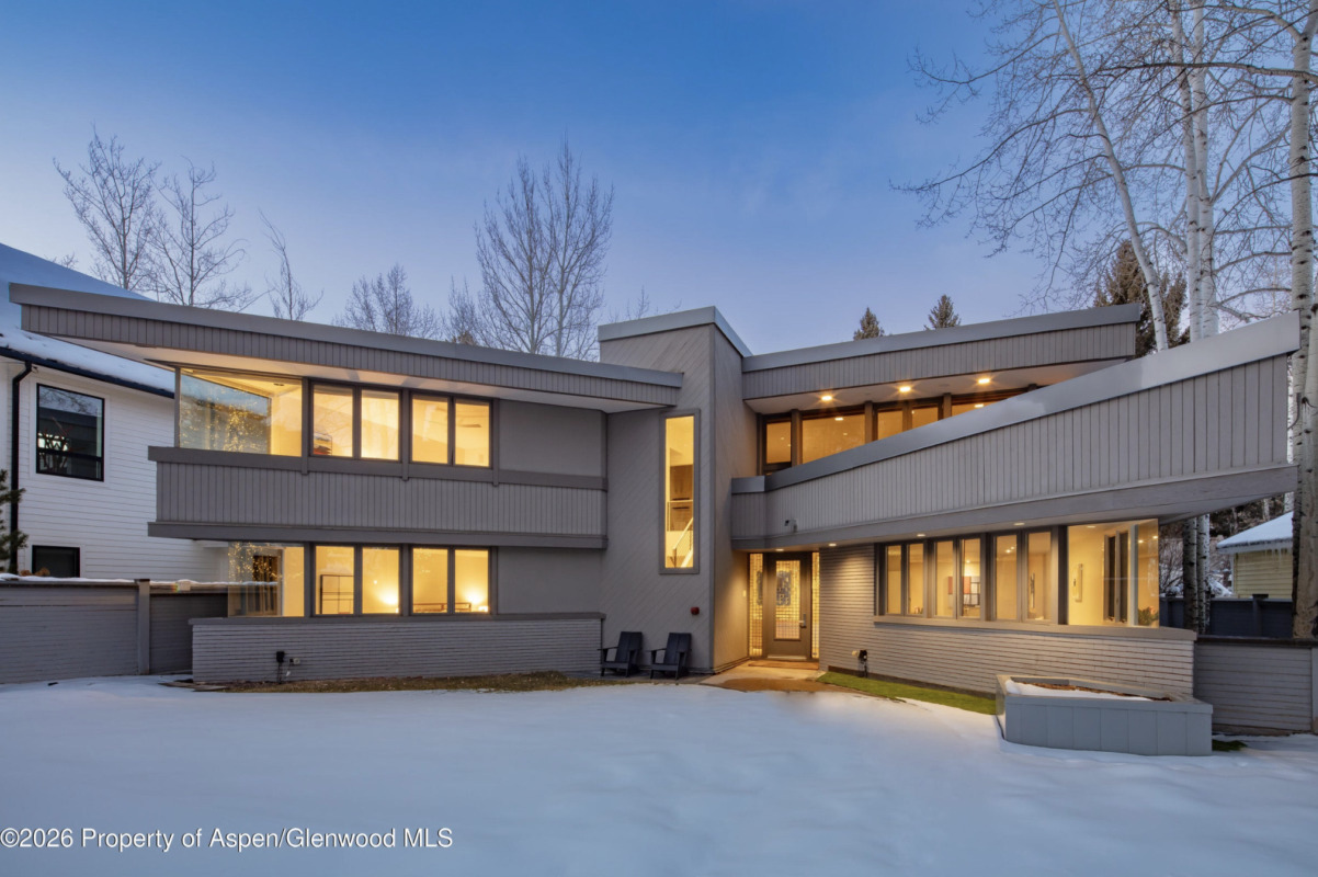 506 W Hallam St in the West End Closes at $13.5/$2,885 SF Furn Image