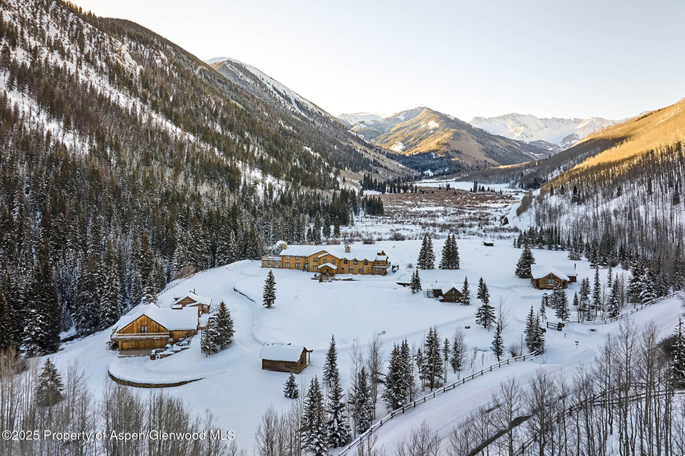 125-Rooney-Circle-Aspen-CO_concierge-auctions-3c-winter