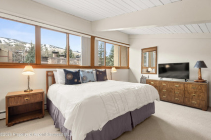 Snowmass_Village_condos_for_sale_30_Anderson_Lane_#826_6_ColdwellBankerMM