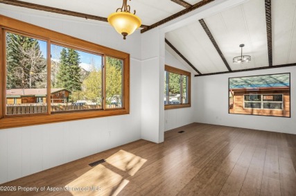 Aspen_Co_homes_for_sale_219_Cottonwood_Lane_5_DouglasElliman