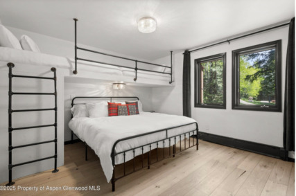 Snowmass_Village_condos_for_sale_35_Upper_Woodbridge_Road_2ab_4_ChristiesInternational