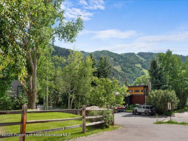 Aspen_Co_condos_for_sale_326_Midland_Avenue_302_1_ChristiesInternational