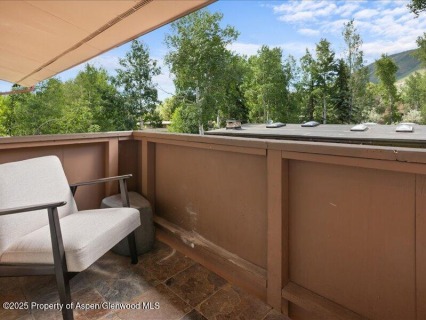 Aspen_Co_condos_for_sale_326_Midland_Avenue_302_8_ChristiesInternational
