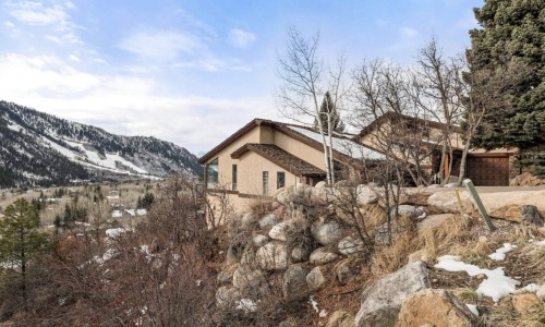Aspen_Co_homes_for_sale_40_Mountain_Laurel_Lane_12_MontHausInternationalRealty-1