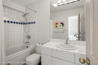 Aspen_Co_townhomes_for_sale_100_N_Eighth_Street_24_11_ColdwellBankerMM