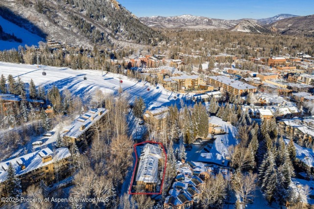 Aspen_Co_condos_for_sale_107_Aspen_Mountain_Road_3_10_ChristiesInternational