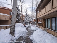 Aspen_Co_condos_for_sale_107_Aspen_Mountain_Road_3_8_ChristiesInternational