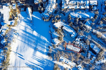 Aspen_Co_condos_for_sale_107_Aspen_Mountain_Road_3_9_ChristiesInternational