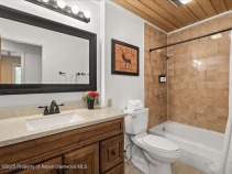 Aspen_Co_condos_for_sale_35_Lower_Woodbridge_Road_171_8_AspenSnowmassSothebys