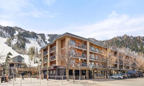 Aspen_Co_condos_for_sale_555_E_Durant_Avenue_2c_1_Compass