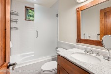 Aspen_Co_condos_for_sale_Coldwell_Banker_Mason_Morse-SMV_7_ColdwellBankerMM