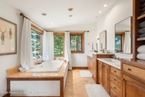 Aspen_Co_homes_for_225_Solar_Way_5_ColdwellBankerMM
