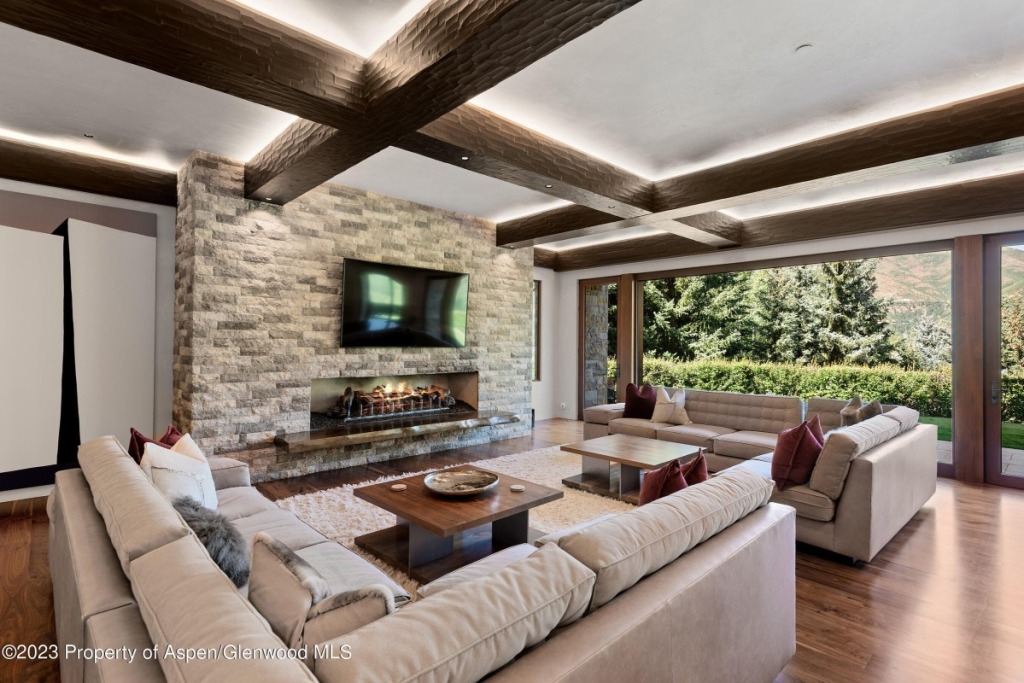 Aspen_Co_homes_for_sale_1011_Ute_Avenue_5_AspenSnowmassSothebys-1