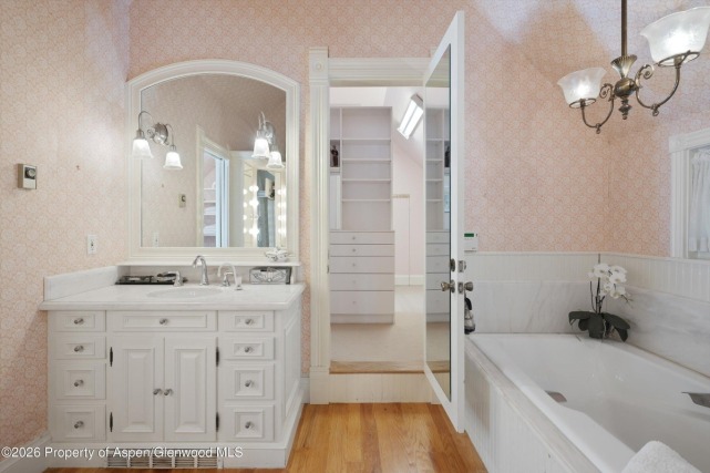 Aspen_Co_homes_for_sale_715_W_Smuggler_Street_10_AspenSnowmassSothebys